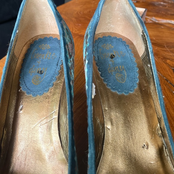 Vintage Heels (S 8 1/2) - Picture 5 of 6
